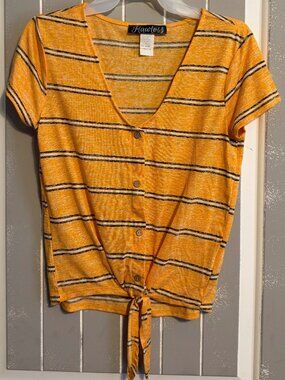 Flawless Juniors Med Short Sleeve Front Tie Tee Shirt Yellow, Brown & White NWOT